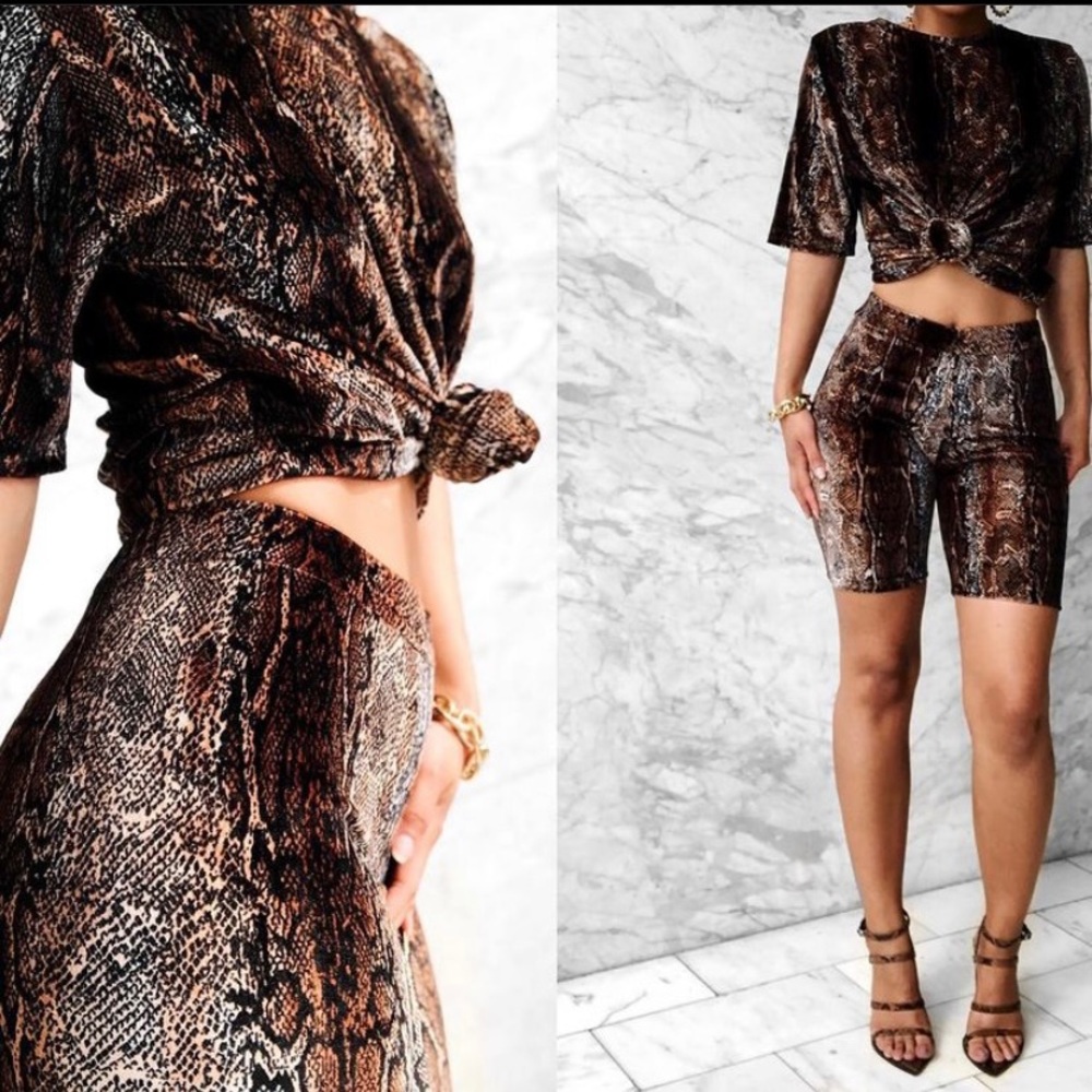 Python Velour Matching Set Medium - image 3